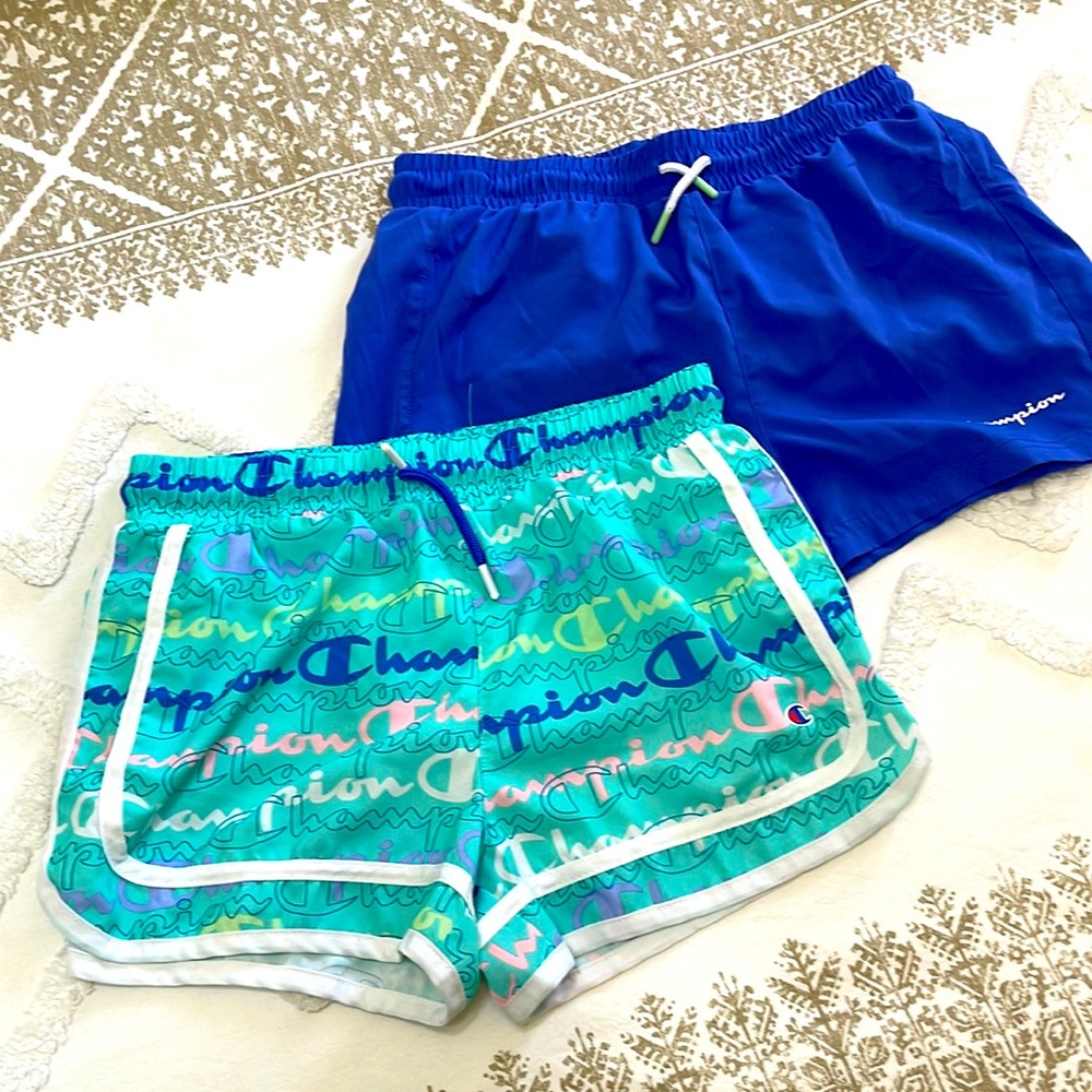 Girls- Champion running shorts - Size 14/16